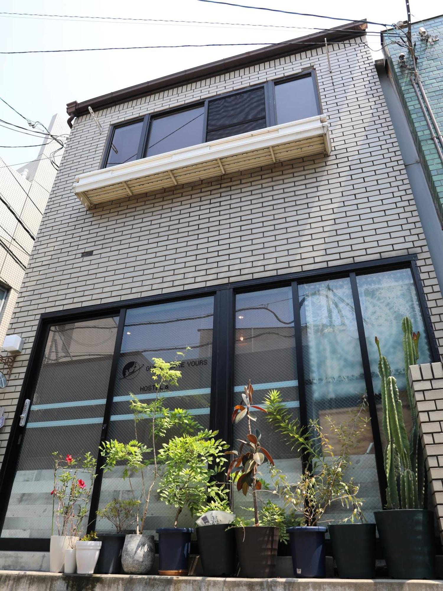 Guesthouse Yours Ōsaka Exterior foto